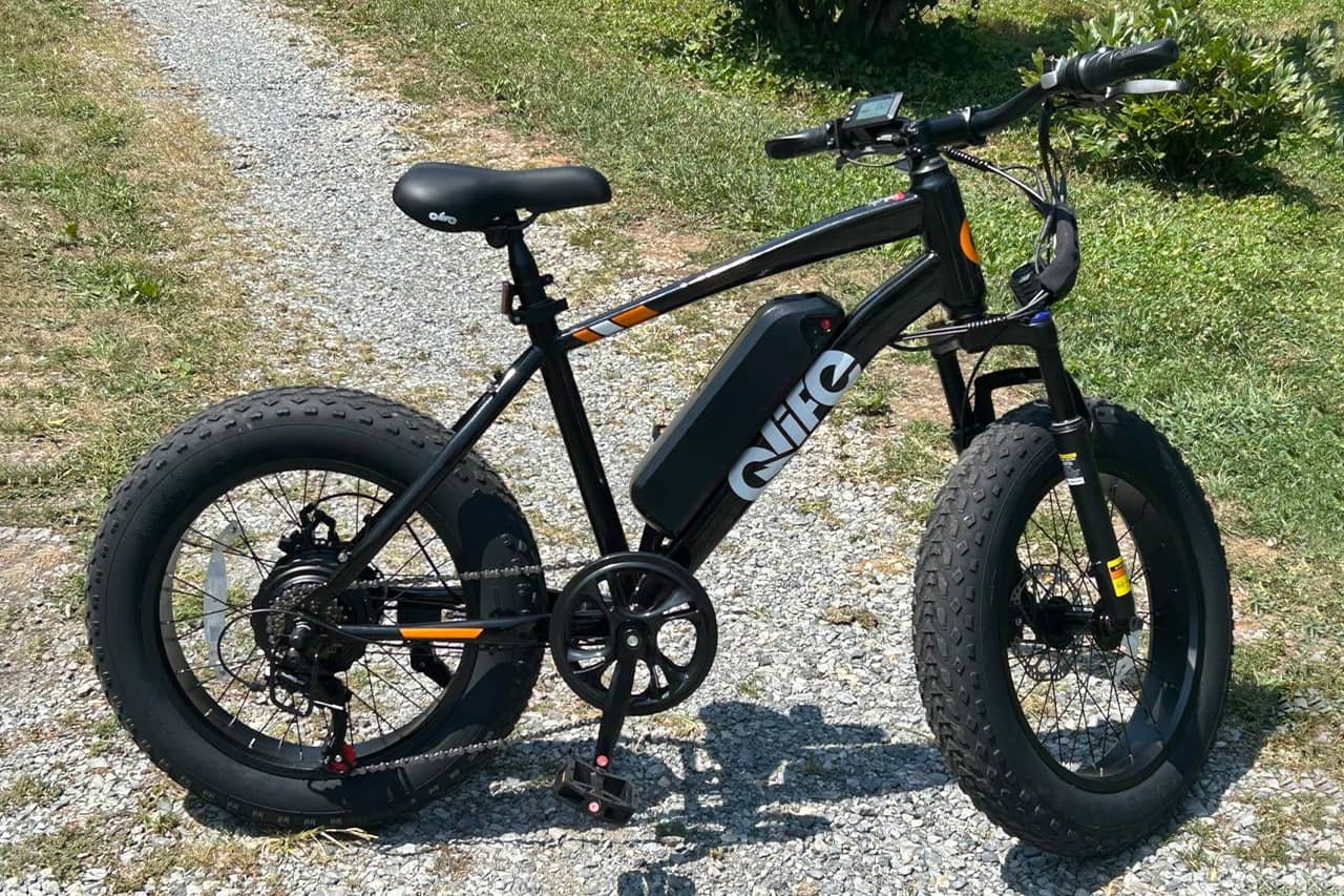 Qlife Racer Electric Bike—The 28 MPH Fat-Tire Commuter You’ll Love Qlife Racer E-Bike Review: Fast, Affordable, and All-Terrain Ready